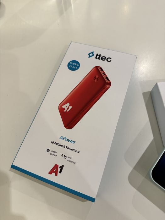 Samsung galaxy A16 128 GB + подарък батерия