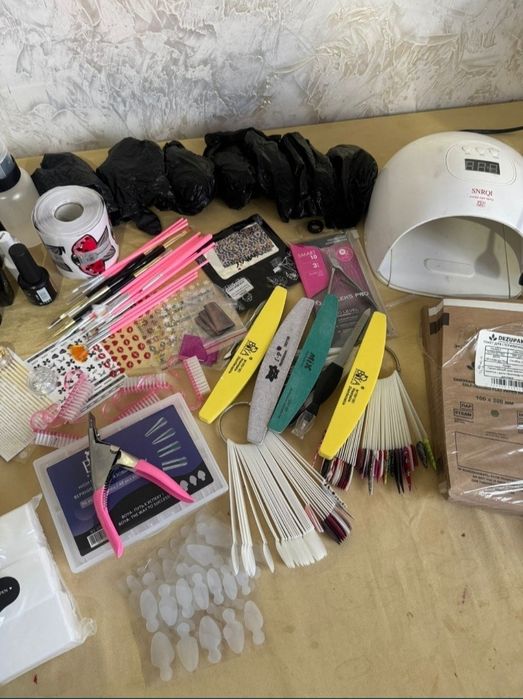 Продам набор для маникюра