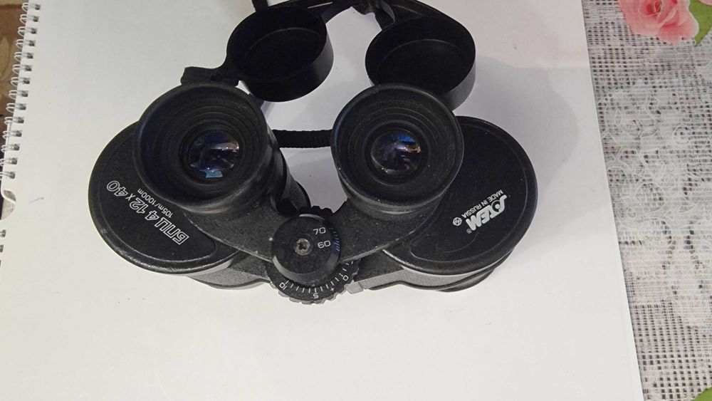 Продам  бинокль  БПЦ4    12х40