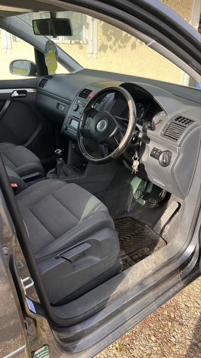 VOLKSWAGEN Touran 2005 — imagine 2