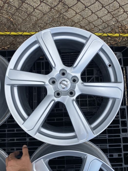 19 цола 5 х 108 мм Волво Volvo XC 90 , XC 60 , XC 40 , V 60 , V 90