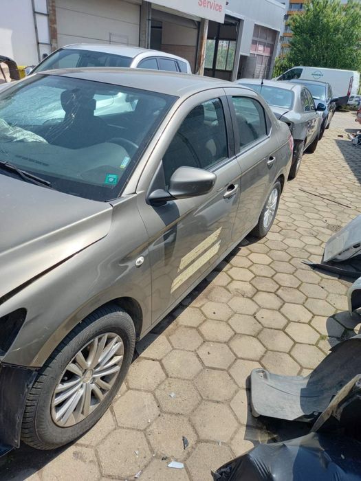 Пежо 301 продава се на части