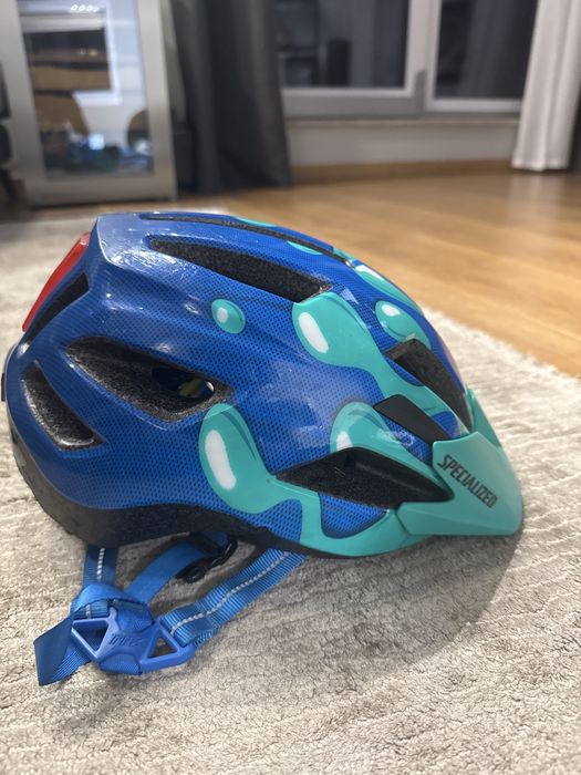 Specialized каска