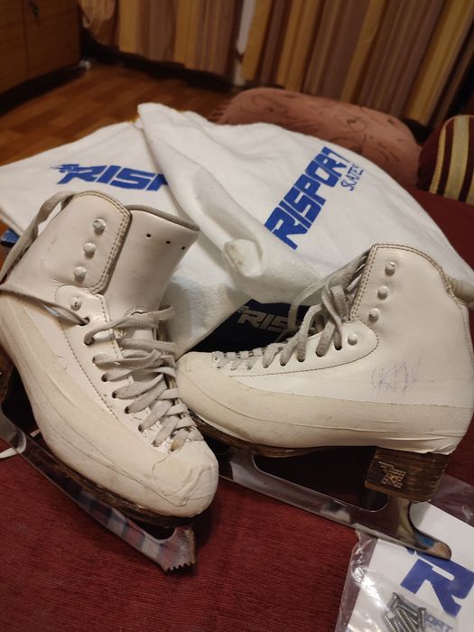 Профессиональные фигурные коньки  Risport