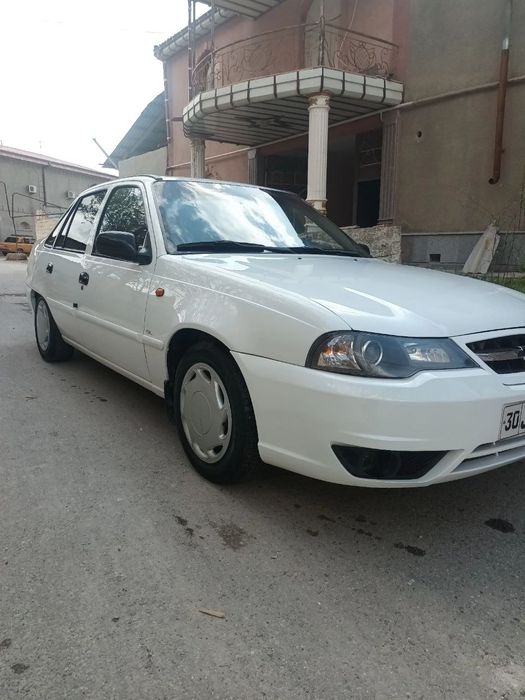 Нексия 2 срочно сотилади