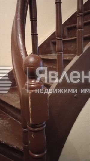 Дава се под наем Четиристаен апартамент в Бургас, Център - 75 кв.м за 487 € - Снимка #1