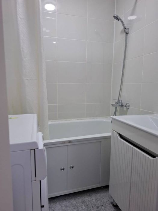 Продаем 2 ком кв