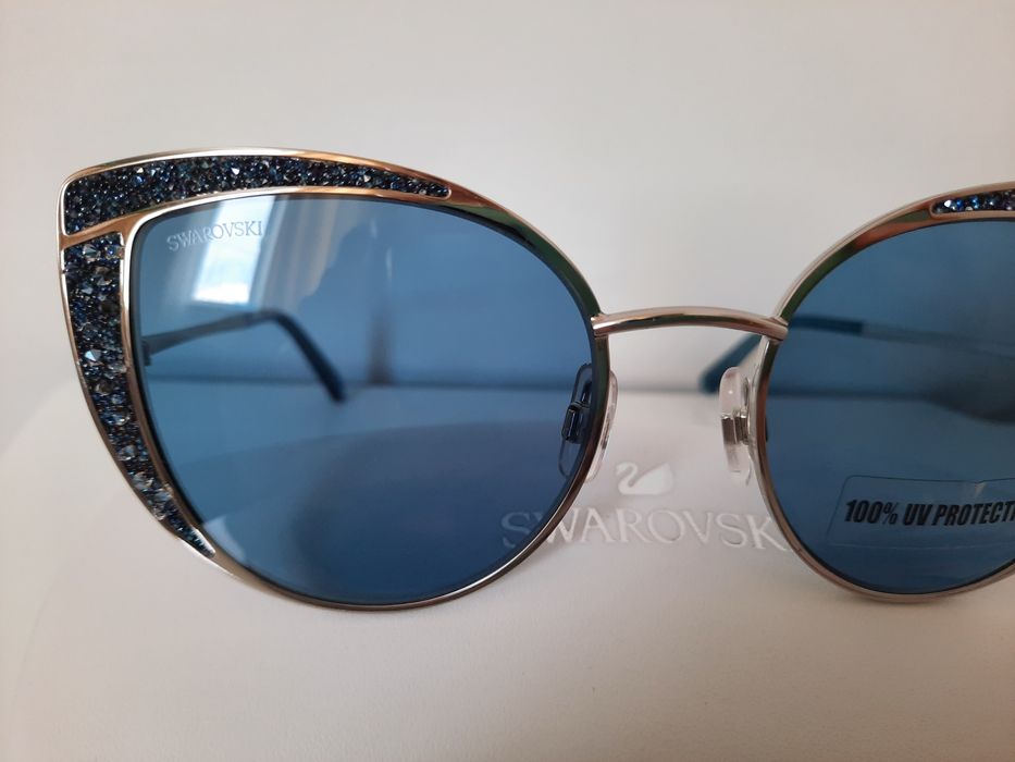 Нови очила на Swarovski