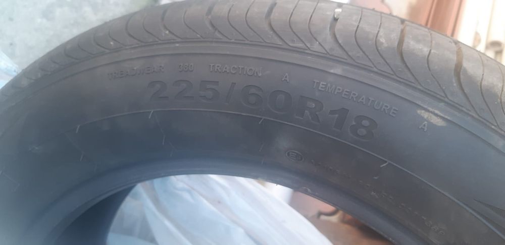 Шина  225/60 R18