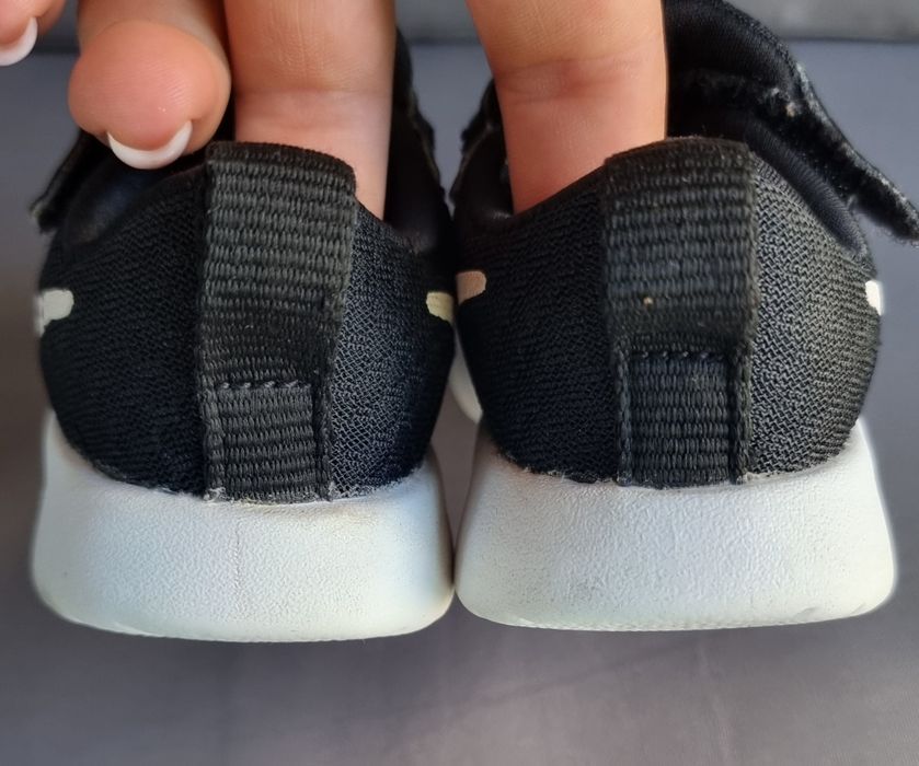 Adidasi copii nike  22