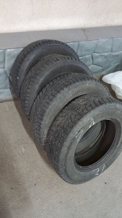 Шины зимние комплект