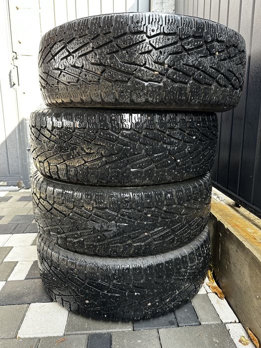 Зимние шины Nokian hakkapeliitta 275/65/R18 комплект 35 000 тг