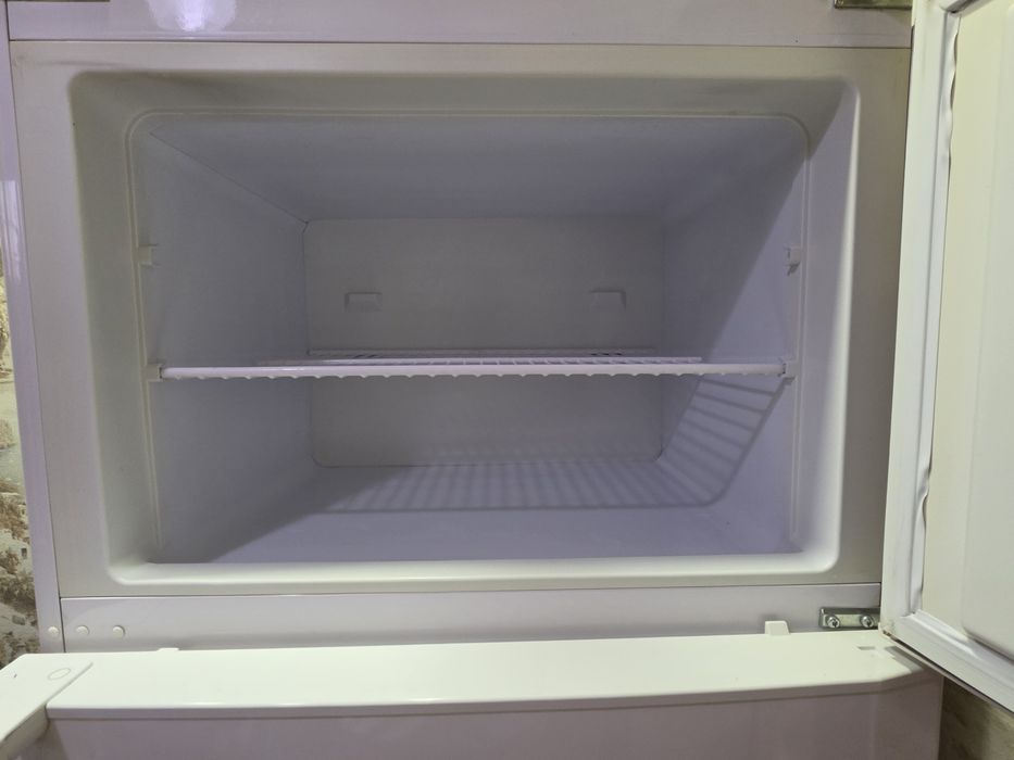 Двухкамерных холодильник  BEKO