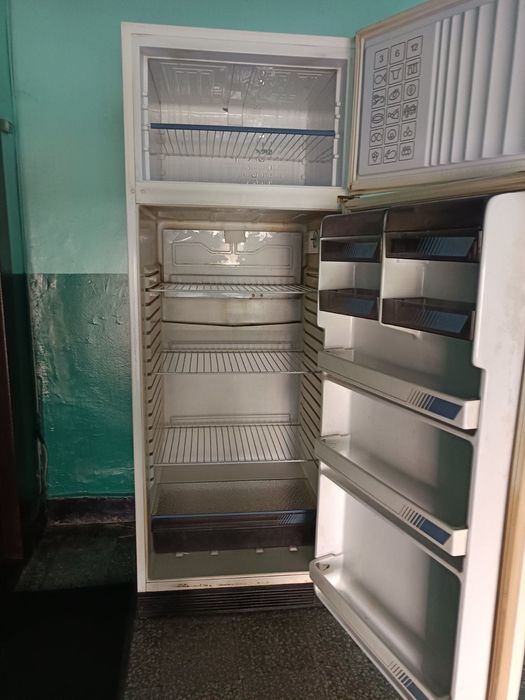 Хладилник с камера gorehje