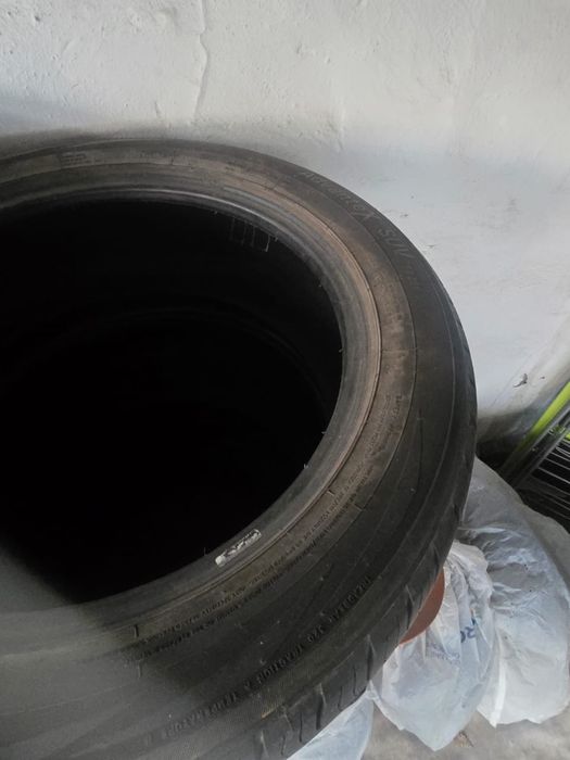 Продам шины  19 размер почти новые обсалютно позвоните и обьесню какие