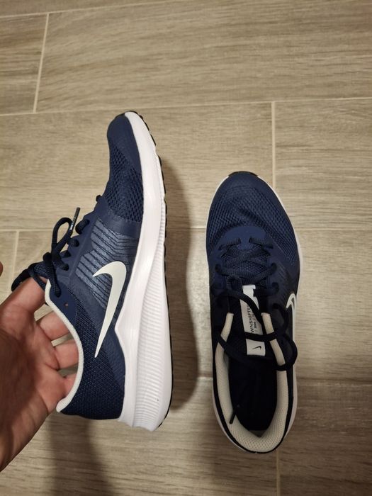 Дамски маратонки NIKE