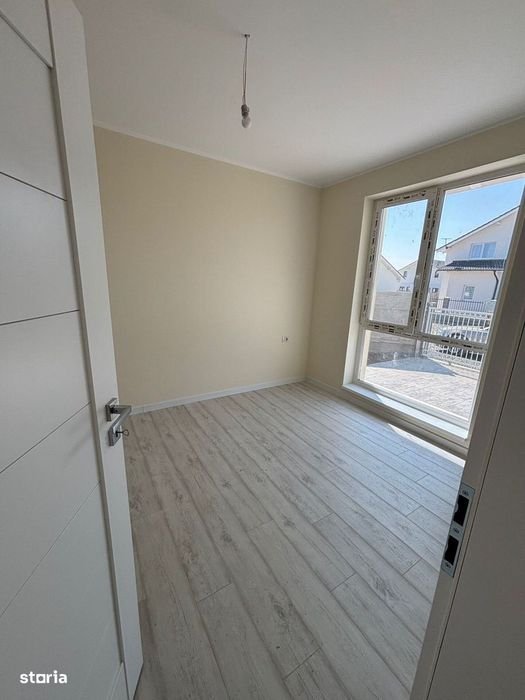 Duplex pe parter de vanzare, in Bucovat