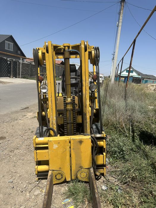 Продам вилочный погрузчик Кара