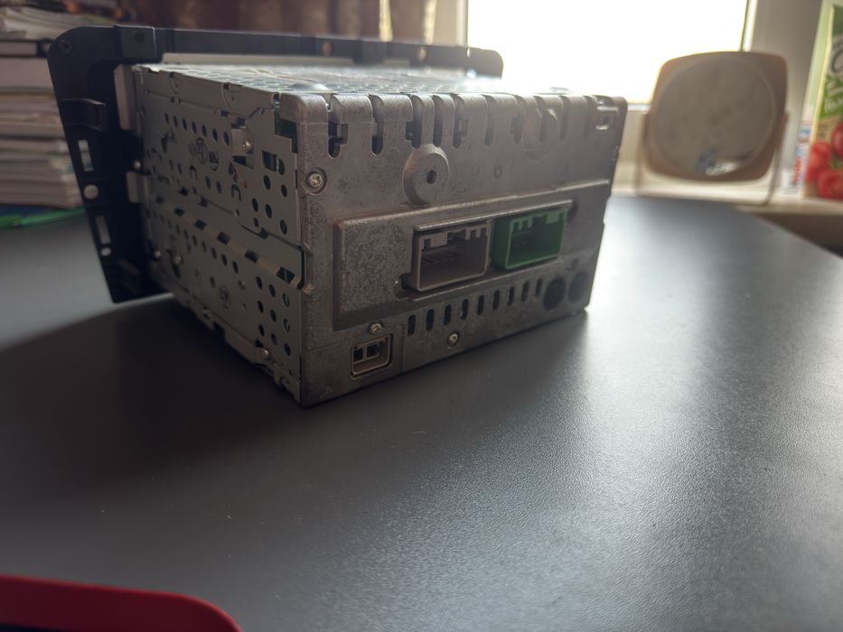 Магнитофон оригинал volvo