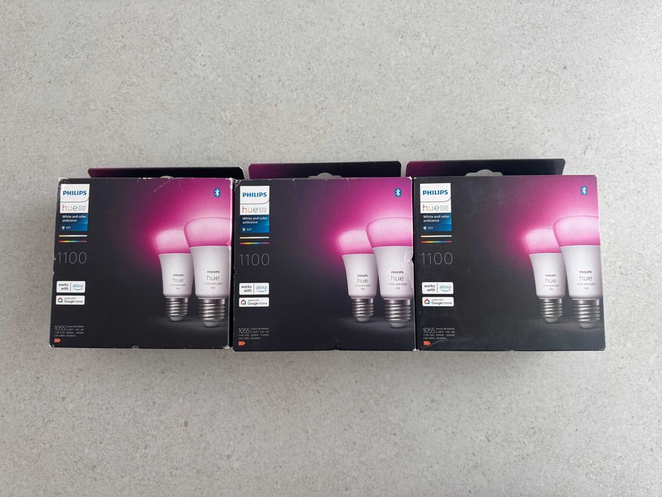 Becuri Philips HUE E27 RGB de vanzare