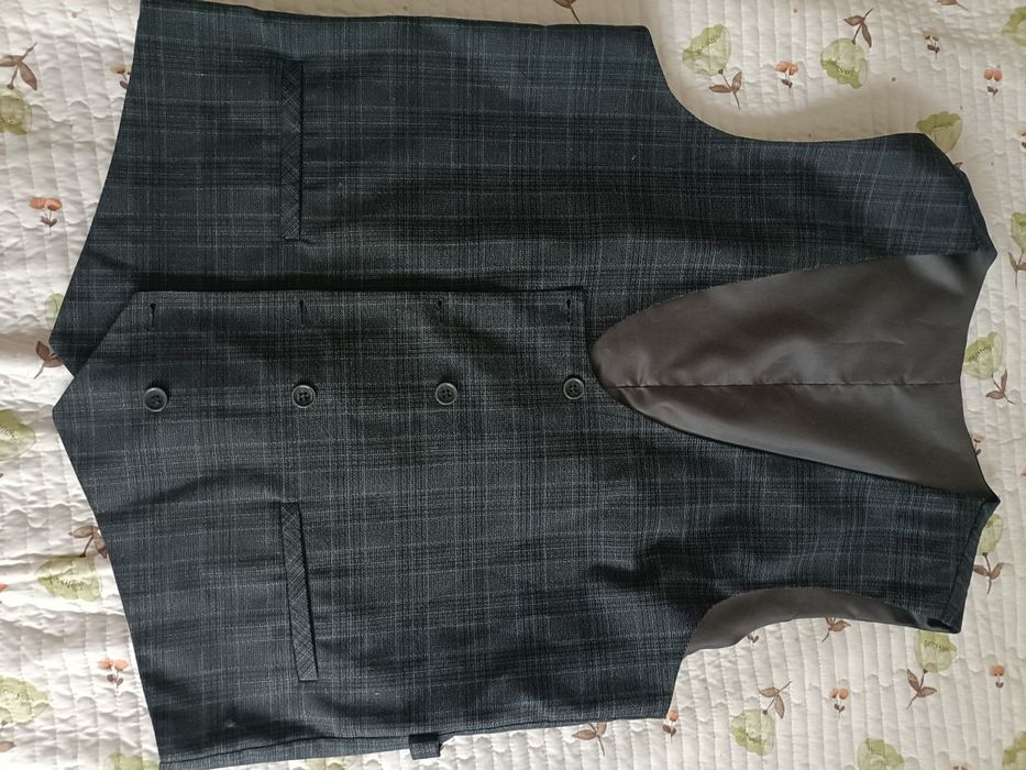 Продам классический костюм