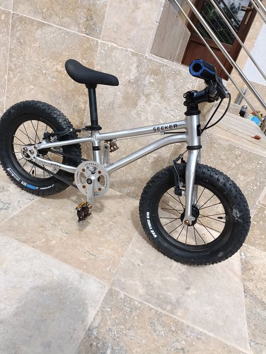 Bicicletă copii Early Rider Seeker Belt 14”  – Ultra ușoară, transmisie curea stare excelentă
