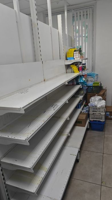 Торговые стеллажи