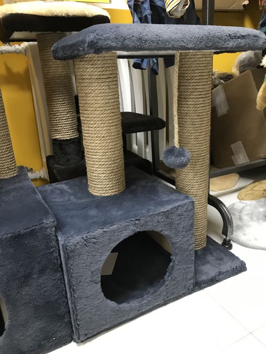 Дом-когтеточка для кошек