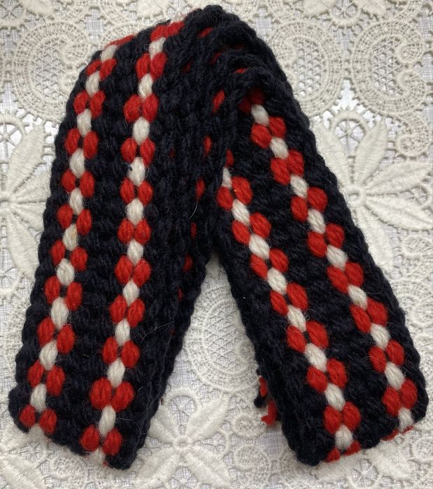 Ръчно изработени вълнени колани за народни носии