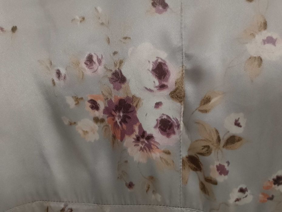 Красива блуза/риза от висококачествен сатен с блясък - 15 лв, S