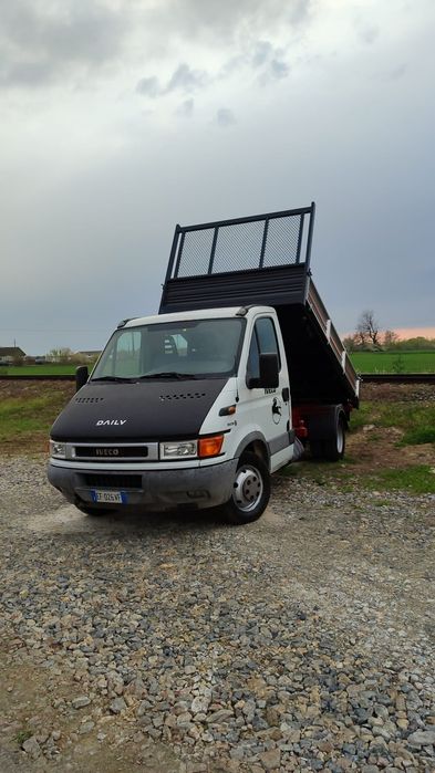 Iveco Daily - Basculabil Trilateral Pe Cutie - 2.8D 110Cp - Pret: 9700€