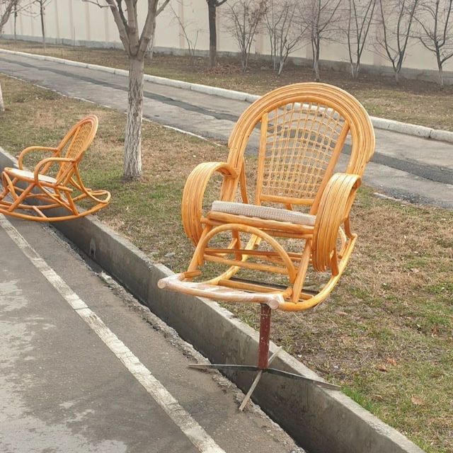 Кресло качалки из первых рук. Отличный подарок