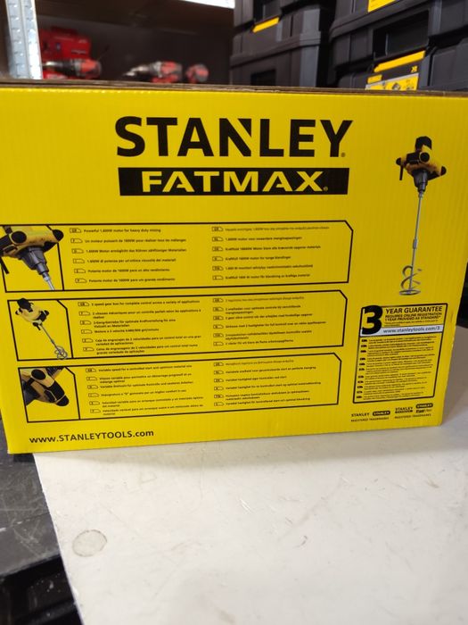 Електрическа бъркалка за строителни смеси Stanley FME190