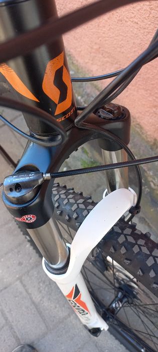 Vând bicicleta hidraulica scott contesa