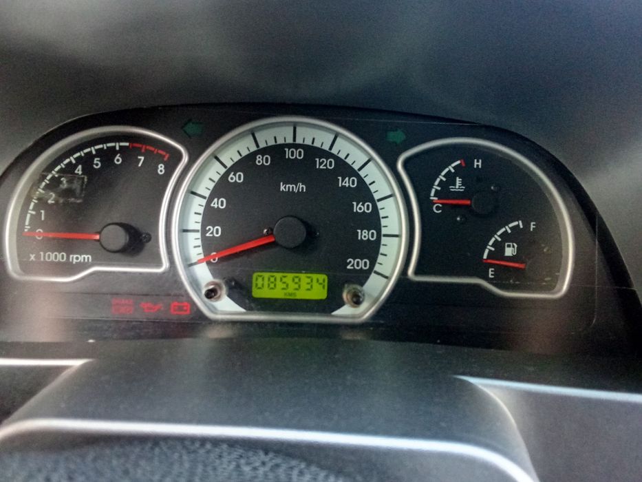 Nexia 2 probeg 87 ming yurgan sotiladi