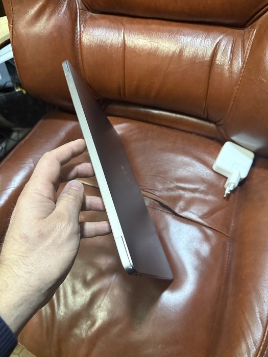 MacBook Air M1 256 гб 8