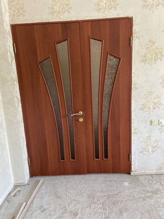 Двери межкомнатные, отдам бесплатно