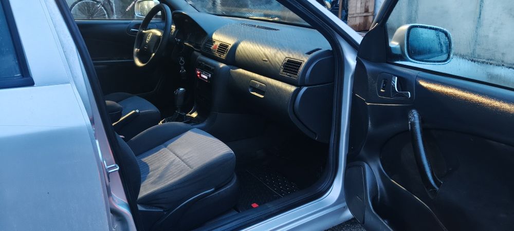 Шкода Октавия 2.0 газ бензин