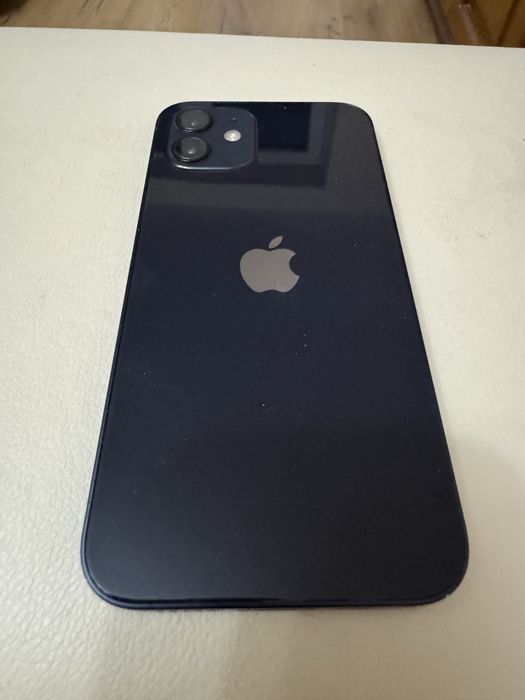Vand 2 telefoane Iphone 12