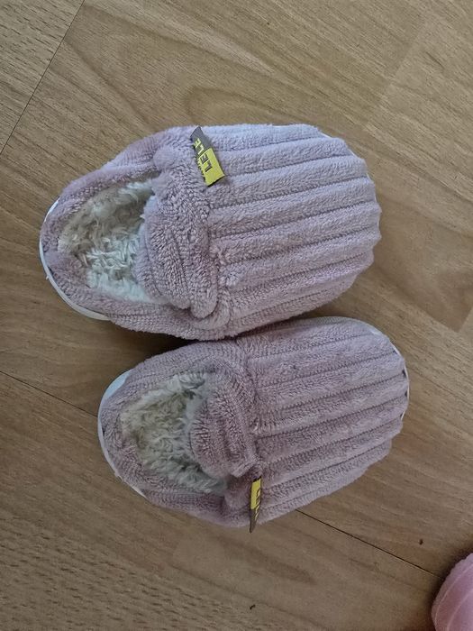 Продавам детски обувки по 10лв