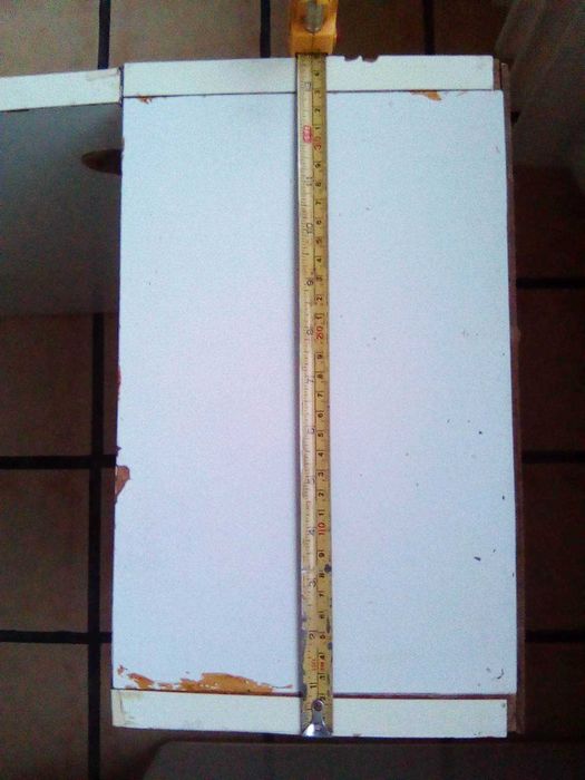 бяло шкафче и модул за етажерка