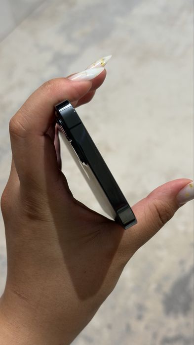 Продам iphone 12 pro 128 гб