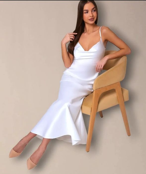 Вечернее атласное платье