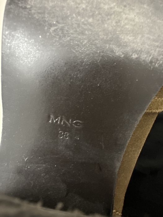 Женские казаки Mango