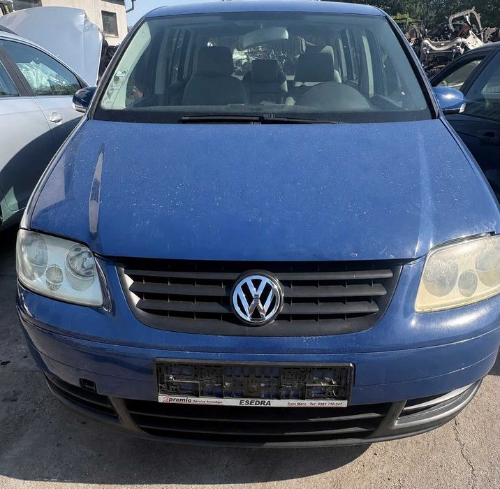 Dezmembrez Volkswagen Touran 1.9 TDI 6 viteze 2006
