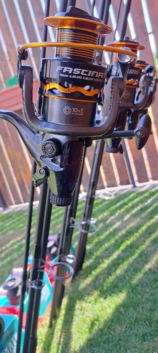 Set 4 Lansete Carbon,4 Mulinete Cu Baitrunner 8000 ,Rod Pod Echipat