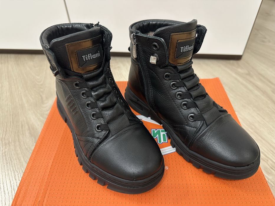 Продам зимние ботинки для мальчика 31 размер