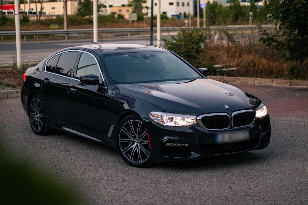 BMW 540i XDrive M-Пакет 2017 Navi*HeadUp*Harman&Kardon Частно Лице