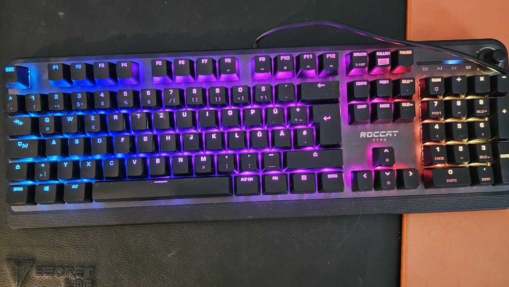 Tastatura Mecanica Roccat Pyro - Cu mic defect