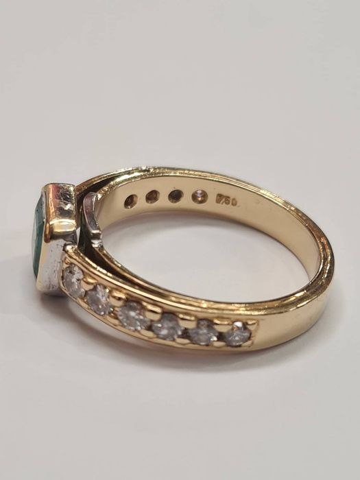 Inel din aur galben 18k, cu diamante naturale si smarald natural,